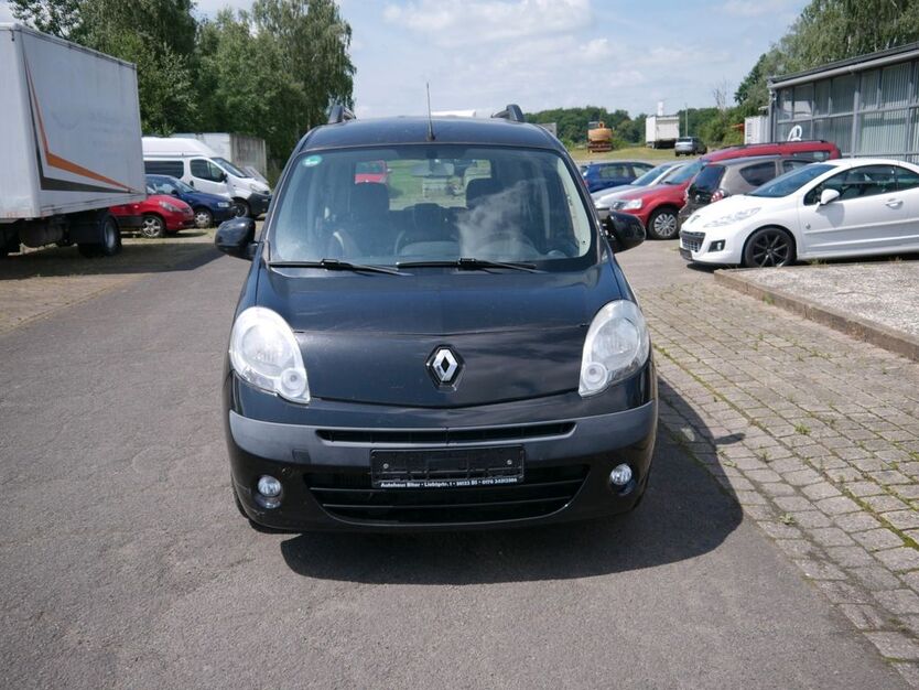 Renault Kangoo 178.000 km 4.299 € Braunschweig 38122