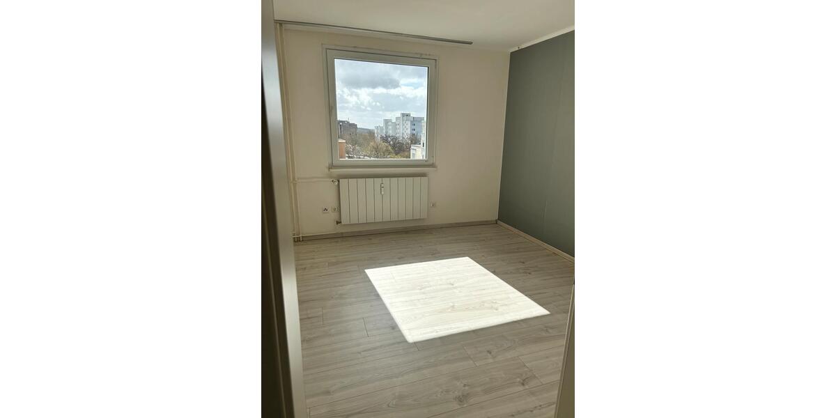 Etagenwohnung Wolfsburg Detmerode - 3 Zimmer, 83 m&sup2;, 160.000&euro; | Angebot:26021220