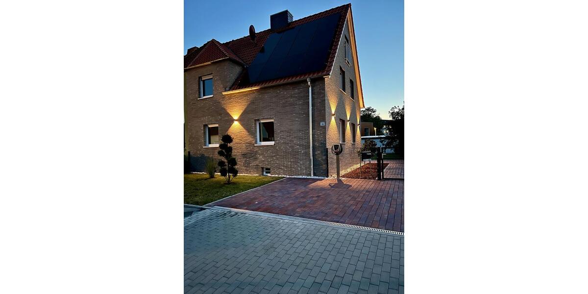 Doppelhaushälfte Wolfsburg - 5 Zimmer, 133 m&sup2;, 1.950&euro; | Angebot:25612679