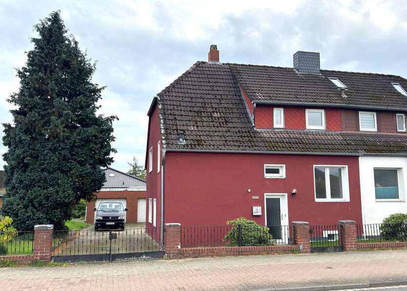 Haus zum Mieten in Peine 720 € 85.68 m² 4 zimmer