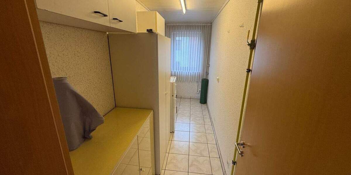 Mehrfamilienhaus, Wohnhaus Braunschweig Veltenhof - 6 Zimmer, 300 m&sup2;, 498.000&euro; | Angebot:23971511