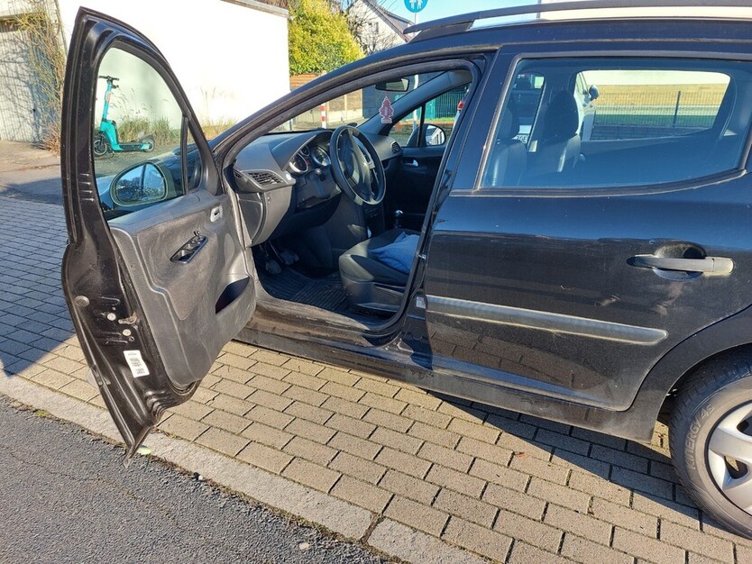 Peugeot 207 135.775 km 1.700 € Wolfsburg 38440