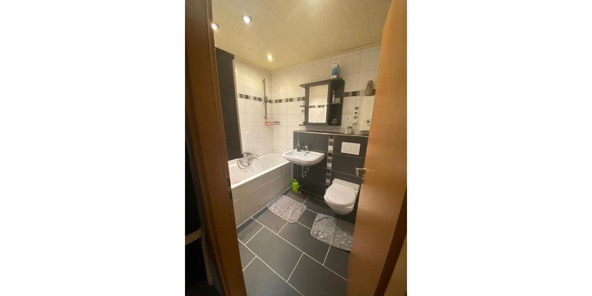 Etagenwohnung Salzgitter Ortschaft Ost - 3 Zimmer, 85 m&sup2;, 800&euro; | Angebot:26415001