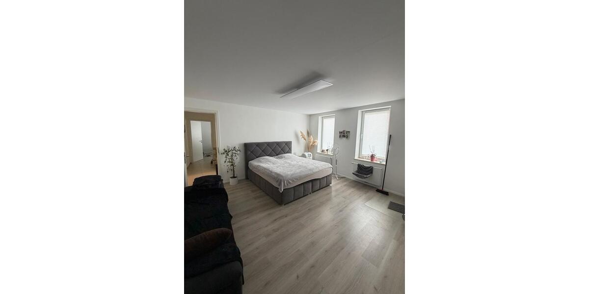 Terrassenwohnung Königslutter am Elm - 4 Zimmer, 160 m&sup2;, 1.200&euro; | Angebot:26063846