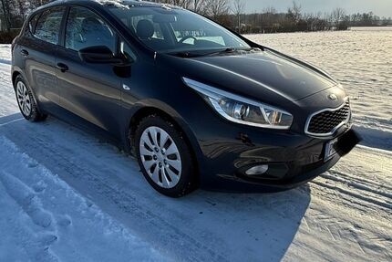 Kia ceed / Ceed 132.000 km 6.499 &euro; Peine 31224