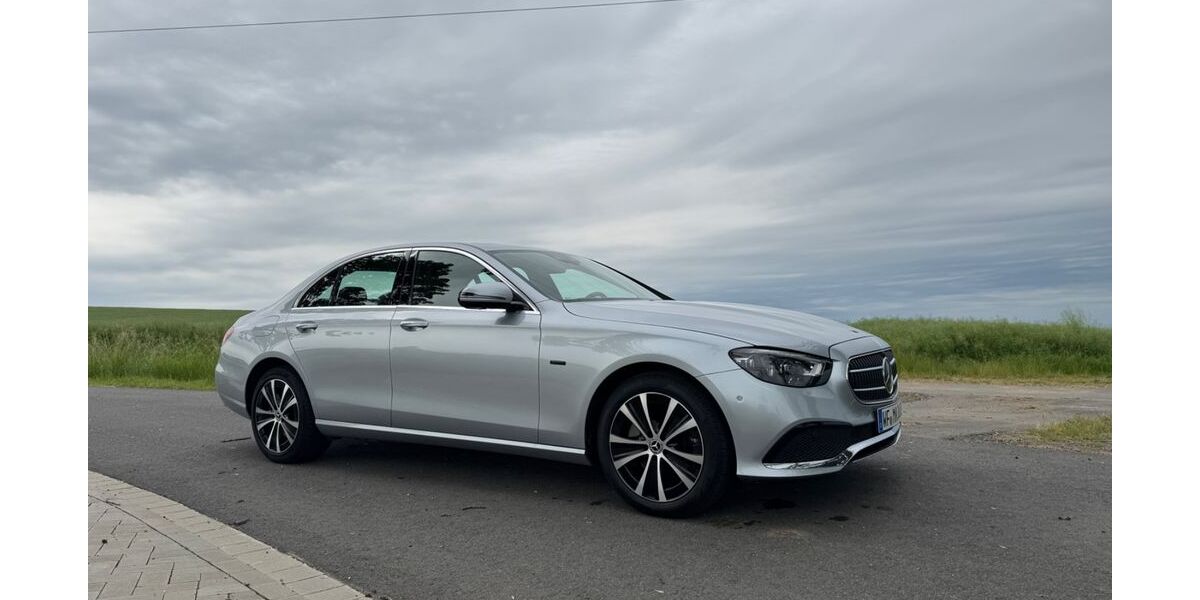 Mercedes-Benz E 300 73.500 km 28.900 &euro; Denkte 38321