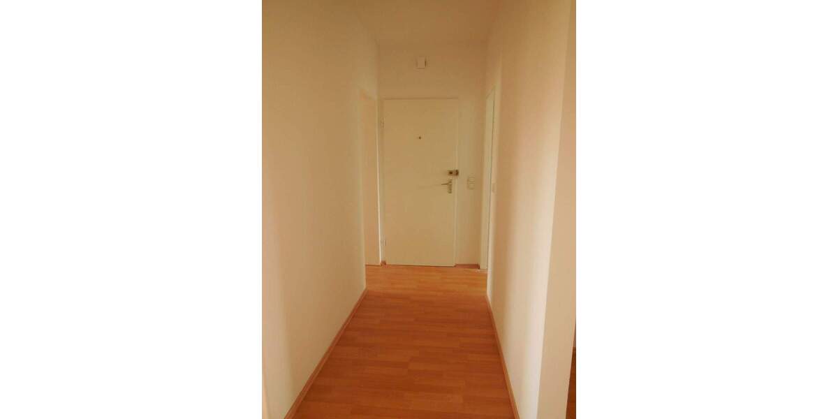 Etagenwohnung Salzgitter Lebenstedt - 3 Zimmer, 71 m&sup2;, 410&euro; | Angebot:25998021