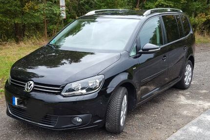 VW Touran 144.000 km 8.950 &euro; Meine 38527