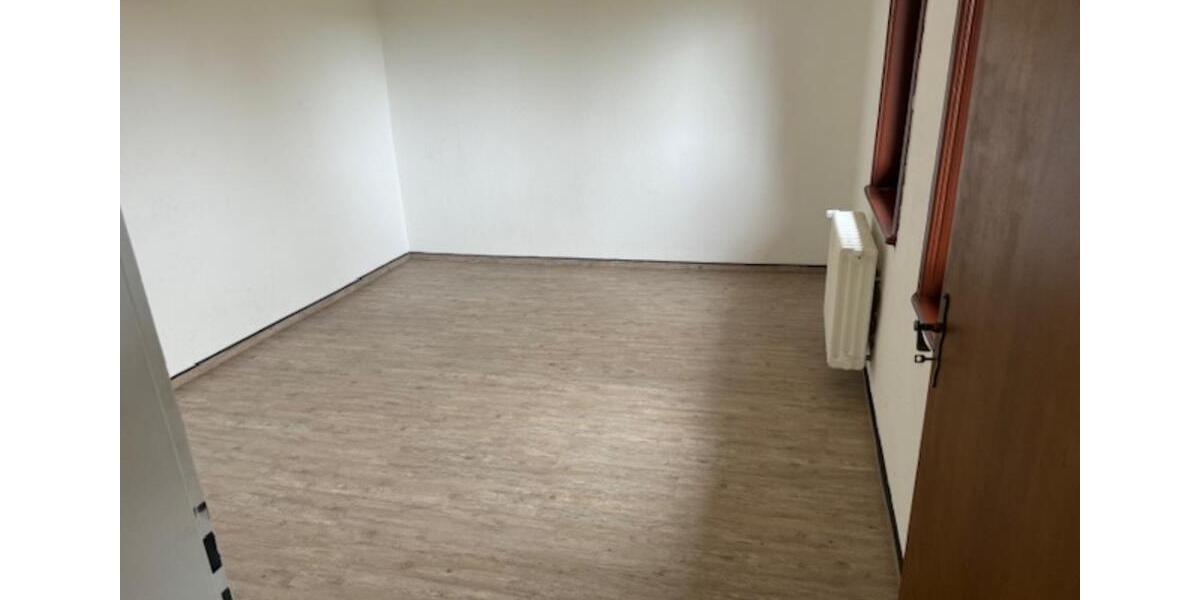 Einfamilienhaus Schöppenstedt - 5 Zimmer, 140 m&sup2;, 1.000&euro; | Angebot:24592920