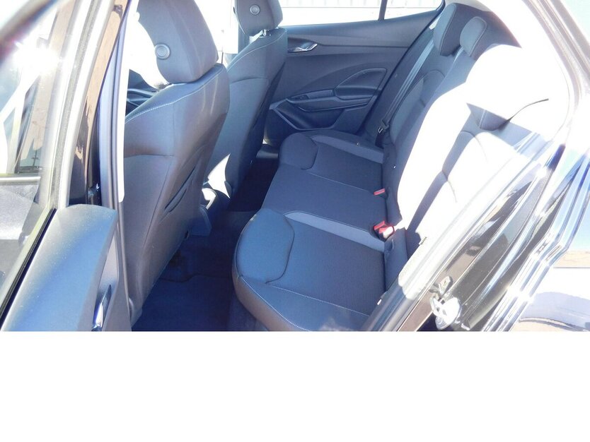 Skoda Fabia 1.0 Ambion TSI BMT 4TRG Klima Navi 14.100 km 17.390 € Vordorf 38533