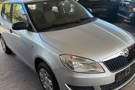 Skoda Fabia 146.943 km 5.699 &euro; Königslutter 38154