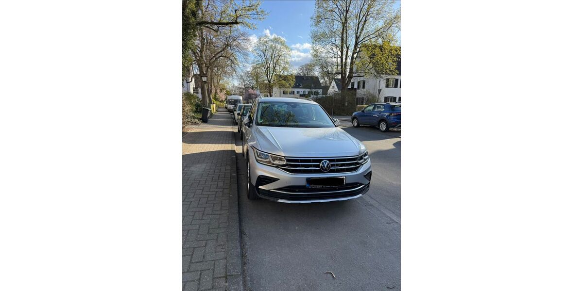VW Tiguan 50.000 km 28.900 &euro; Wolfsburg 38446