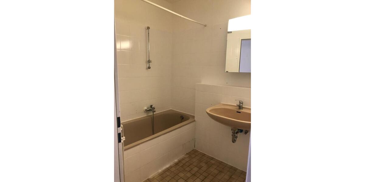 Etagenwohnung Braunschweig - 1 Zimmer, 50 m&sup2;, 575&euro; | Angebot:27625394