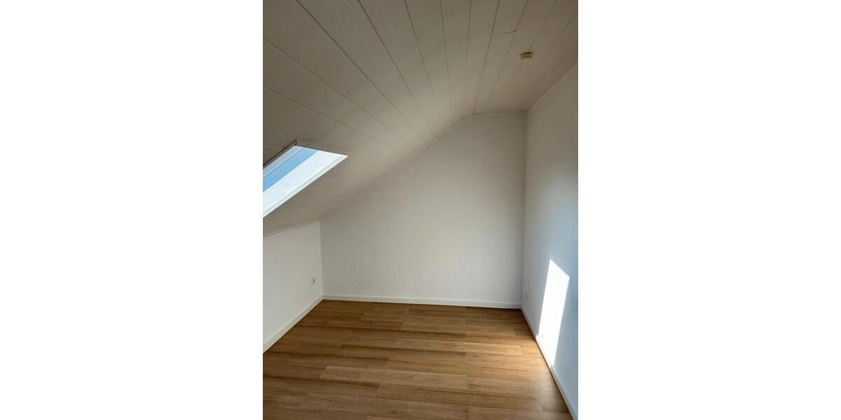 Dachgeschoßwohnung Braunschweig Timmerlah-Geitelde-Stiddien - 2 Zimmer, 53 m&sup2;, 550&euro; | Angebot:25994108