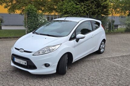 Ford Fiesta 176.000 km 2.800 &euro; Vechelde 39159