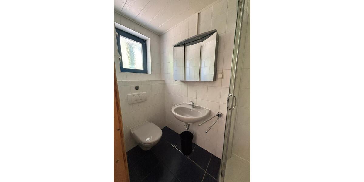 Einfamilienhaus Gifhorn - 8 Zimmer, 156 m&sup2;, 240.000&euro; | Angebot:25976893