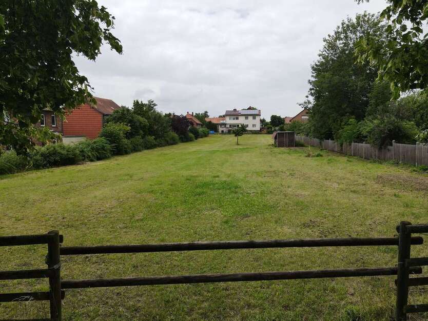 Grundstück zu verkaufen in Kneitlingen 96.100 € 739 m²