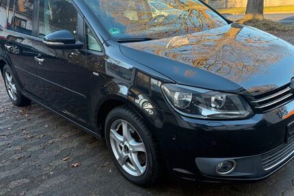 VW Touran 103.000 km 10.200 &euro; Adenstedt 31246