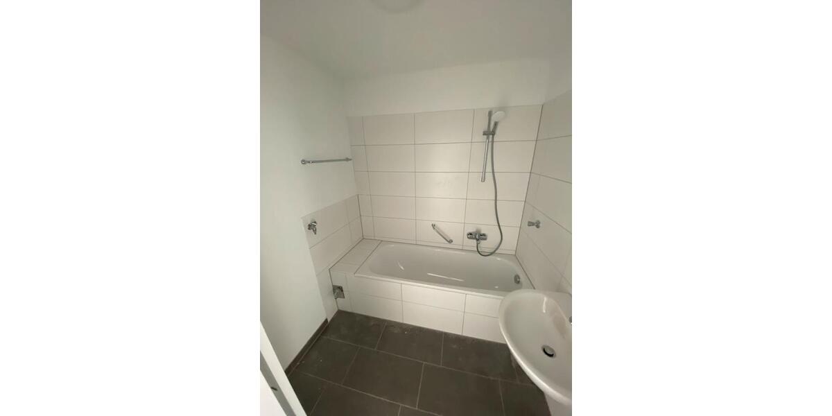 Dachgeschoßwohnung Wolfsburg Detmerode - 3 Zimmer, 75 m&sup2;, 692&euro; | Angebot:26634839