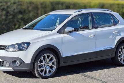 VW Polo Cross 89.911 km 9.400 € Braunschweig 38100