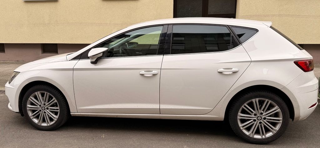 Seat Leon 86.700 km 12.499 &euro; Braunschweig 38106