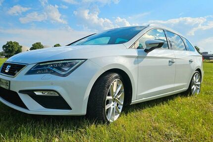 Seat Leon 64.800 km 15.300 &euro; Peine 31224