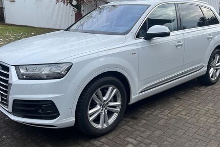 Audi Q7 149.750 km 33.900 &euro; Salzgitter 38229