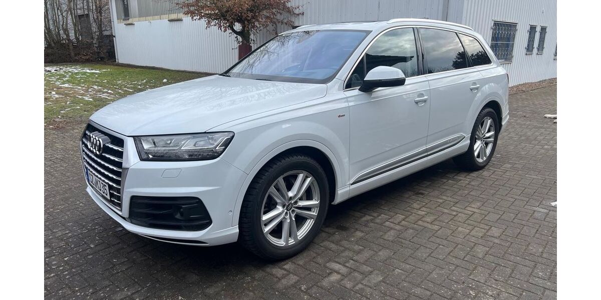 Audi Q7 149.750 km 33.900 &euro; Salzgitter 38229