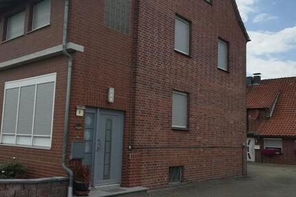 Haus Edemissen - 4 Zimmer, 120 m&sup2;, 780&euro; | Angebot:24670354