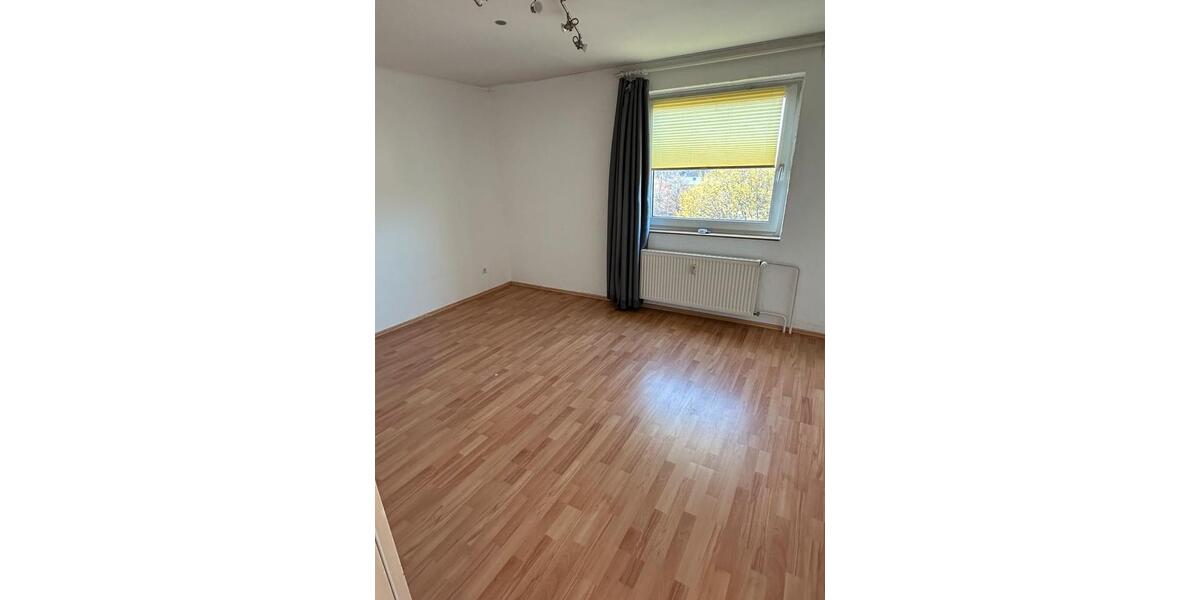 Etagenwohnung Wolfenbüttel - 3 Zimmer, 84 m&sup2;, 750&euro; | Angebot:25994087