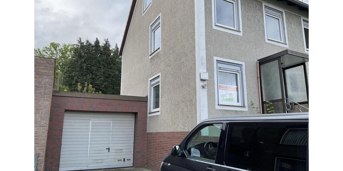 Doppelhaushälfte Wolfsburg - 8 Zimmer, 180 m&sup2;, 1.900&euro; | Angebot:26548078