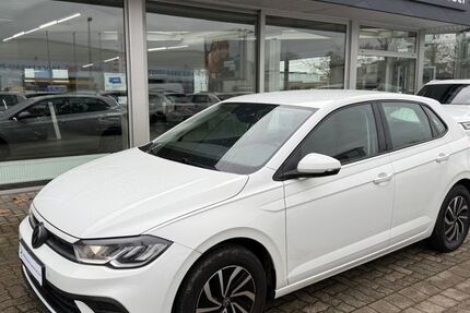 VW Polo 98.000 km 15.790 &euro; Braunschweig 38116