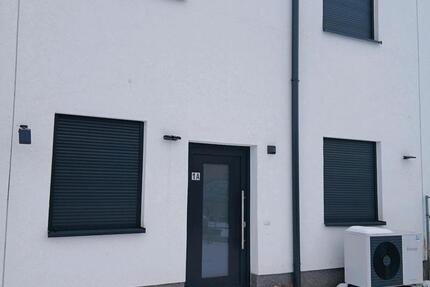 Haus Hohenhameln - 4 Zimmer, 140 m&sup2;, 1.400&euro; | Angebot:24872008