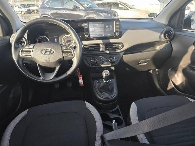 Hyundai i10 30.426 km 13.601 &euro; Salzgitter 38228