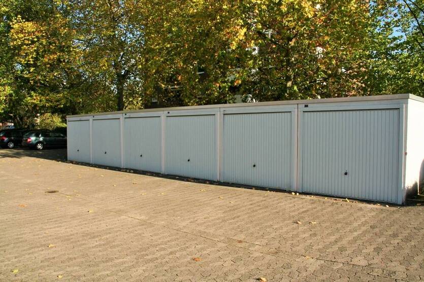 Neuer Preis ..... 2 Zimmer, Balkon plus Garage ... !!! 2 zimmer