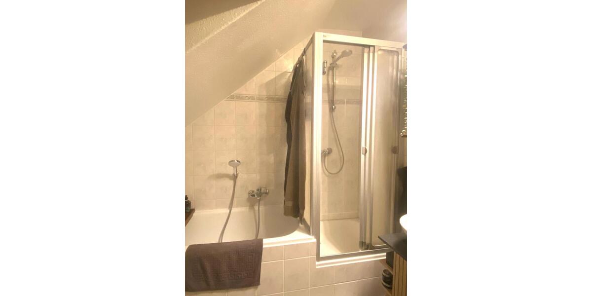 Dachgeschoßwohnung Braunschweig Wabe-Schunter-Beberbach - 2.5 Zimmer, 90 m&sup2;, 810&euro; | Angebot:24591660