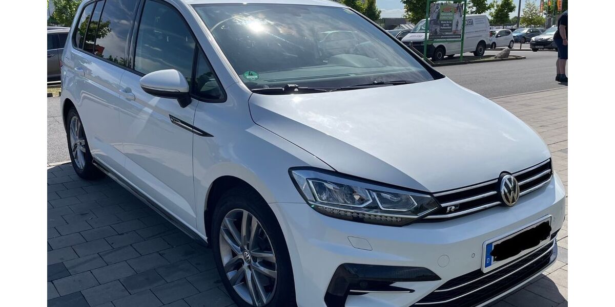VW Touran 103.942 km 21.700 &euro; Peine 31228