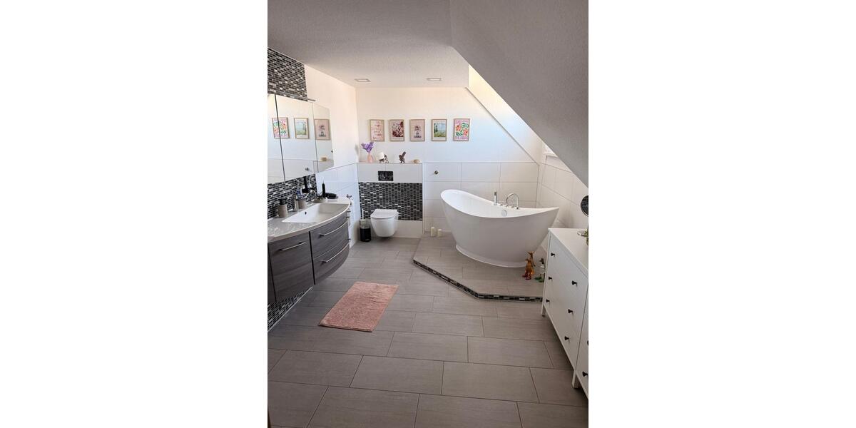 Einfamilienhaus Königslutter am Elm - 3 Zimmer, 130 m&sup2;, 1.300&euro; | Angebot:26461234