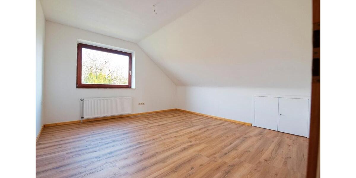 Etagenwohnung Wolfenbüttel Ahlum - 3 Zimmer, 94 m&sup2;, 895&euro; | Angebot:27594889