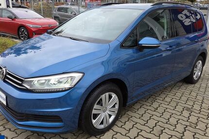 VW Touran 147.487 km 13.989 &euro; Braunschweig 38106