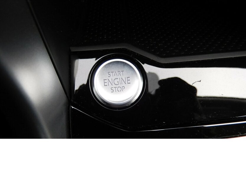 VW T-Roc 1.0 Life TSI BMT Navi Klima Alu 3.100 km 22.990 € Vordorf 38533