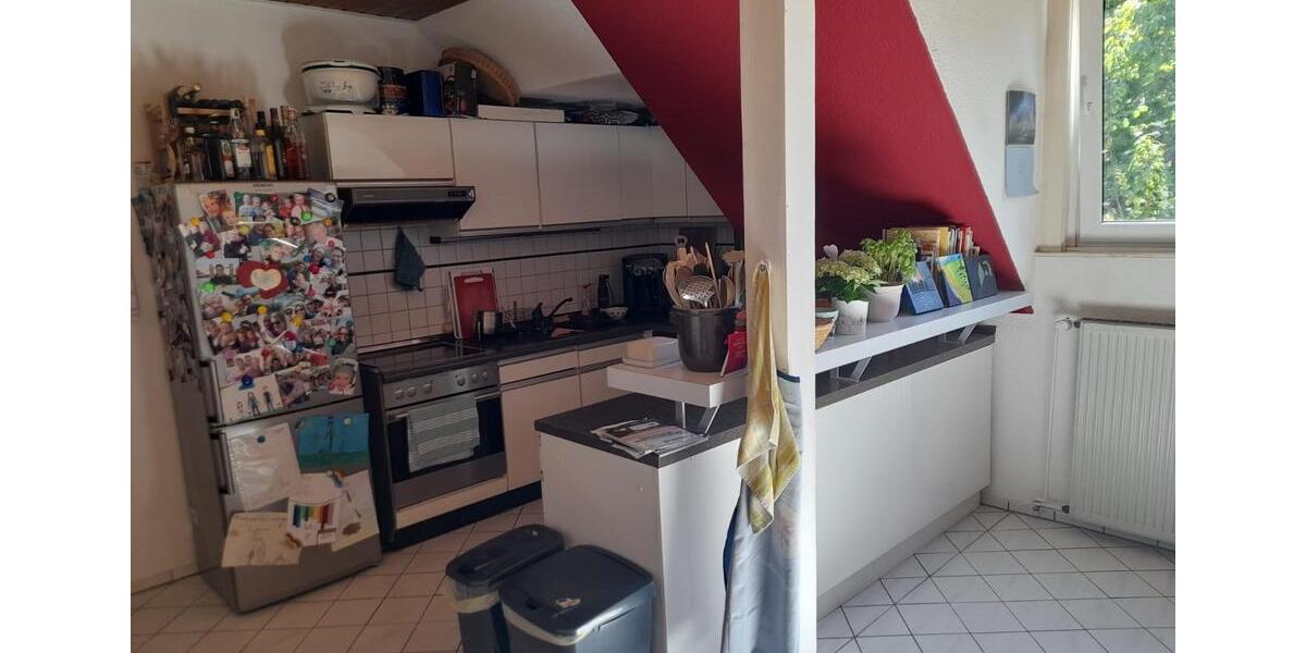 Dachgeschoßwohnung Braunschweig Broitzem - 5 Zimmer, 110 m&sup2;, 1.200&euro; | Angebot:24571863