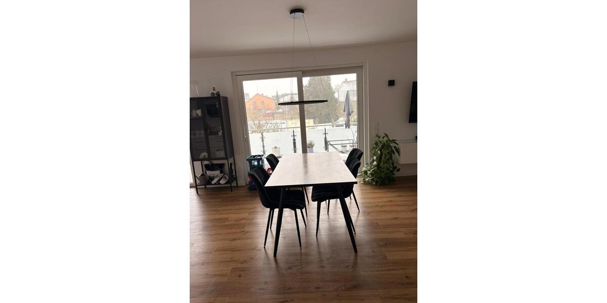 Etagenwohnung Lengede - 3 Zimmer, 98 m&sup2;, 1.140&euro; | Angebot:24850237