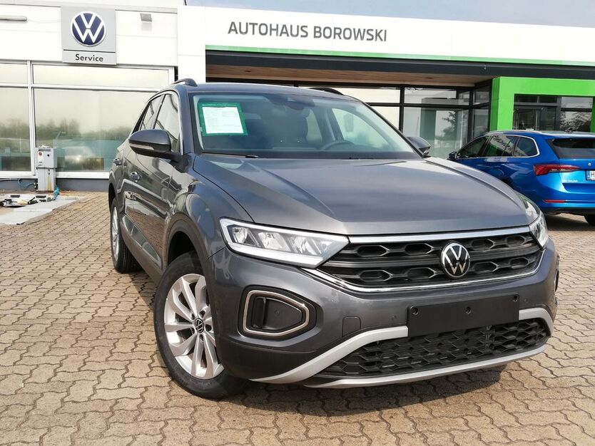 VW T-Roc 1.030 km 33.900 € Helmstedt 38350