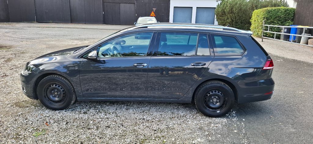 VW Golf 108.000 km 15.300 € Hornburg 38315