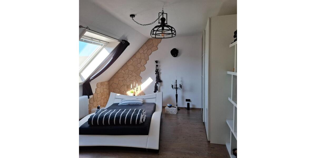 Dachgeschoßwohnung Peine Peine Kernstadt - 3 Zimmer, 78 m&sup2;, 175.000&euro; | Angebot:24381996