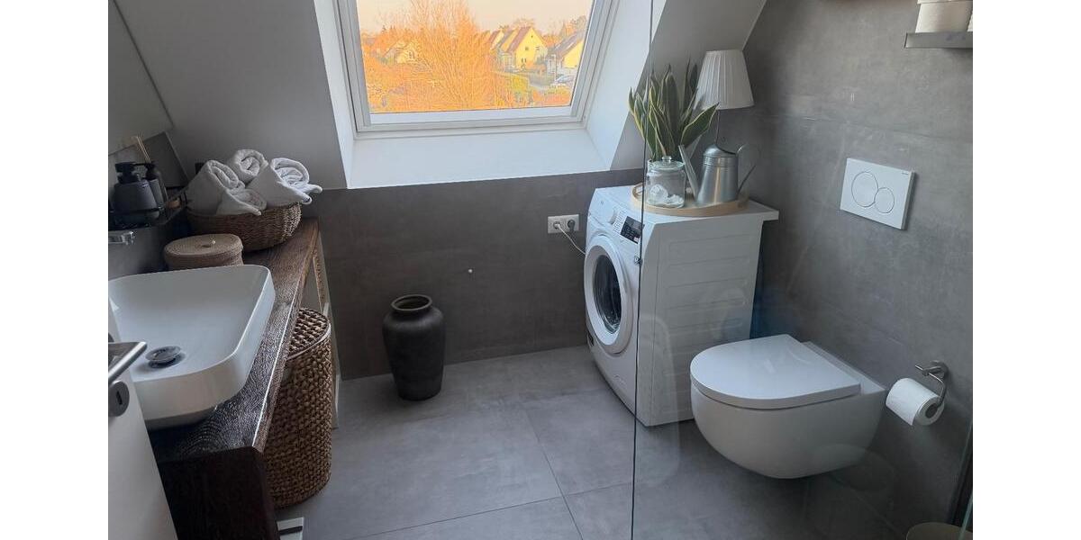 Dachgeschoßwohnung Schwülper - 4 Zimmer, 120 m&sup2;, 1.450&euro; | Angebot:25392863