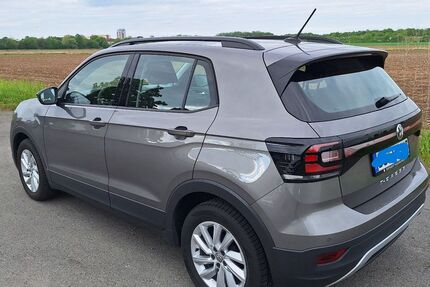 VW T-Cross 22.000 km 15.700 &euro; Braunschweig 38124