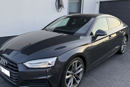 Audi A5 176.000 km 19.999 &euro; Salzgitter 38228
