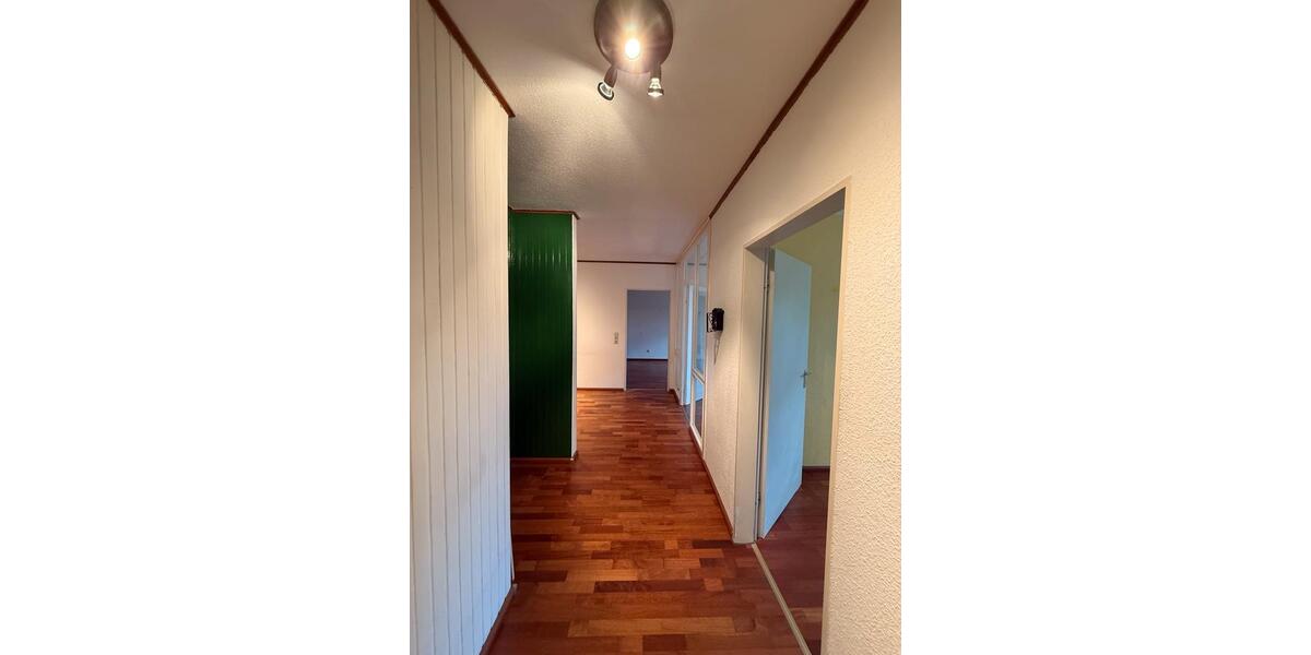 Hochparterre Braunschweig Nordstadt - 4 Zimmer, 99 m&sup2;, 250.000&euro; | Angebot:24660248